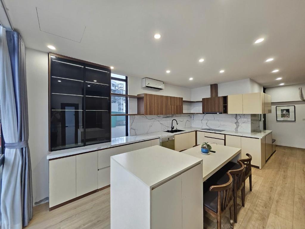 Lakenest Realty 2 Tây Hồ, Hà Nội – Hanoi